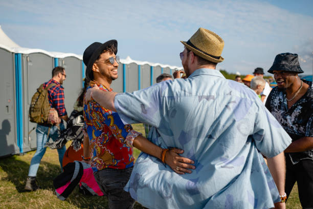Best Luxury portable toilet rental  in Toulon, IL